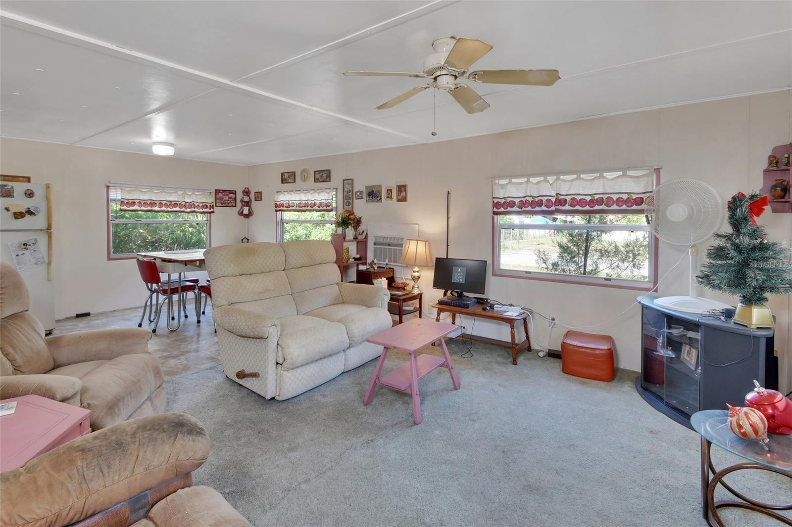 Image 4 of 39 For 45742 Ohio Street