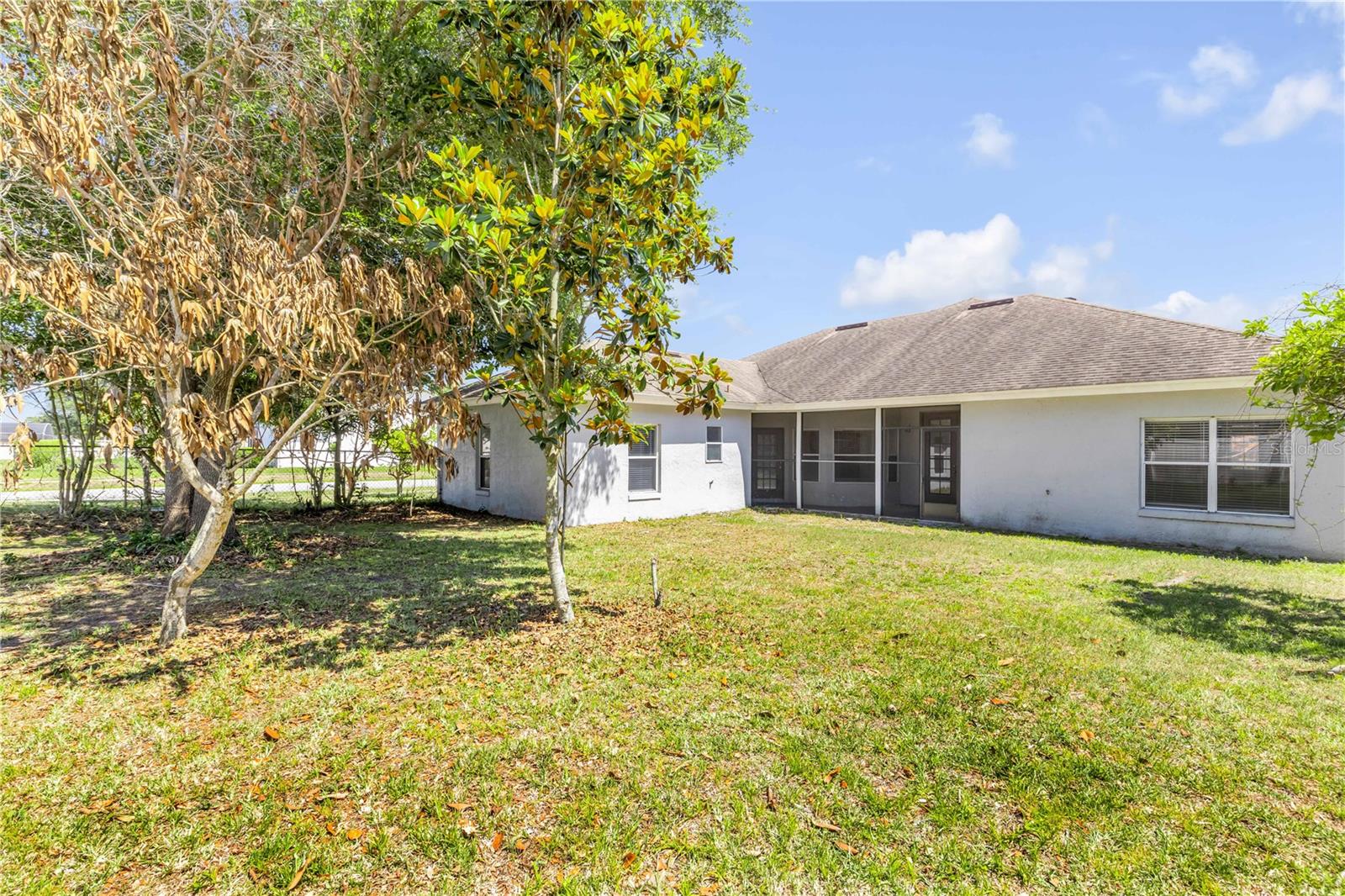 Image 41 of 44 For 20259 Melville Street