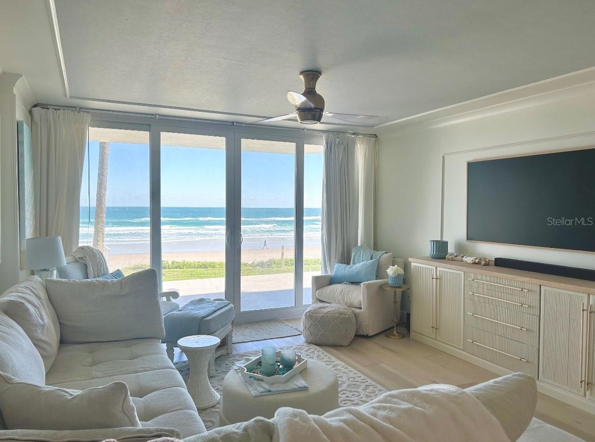 Image 5 of 18 For 4601 Atlantic Avenue 1070
