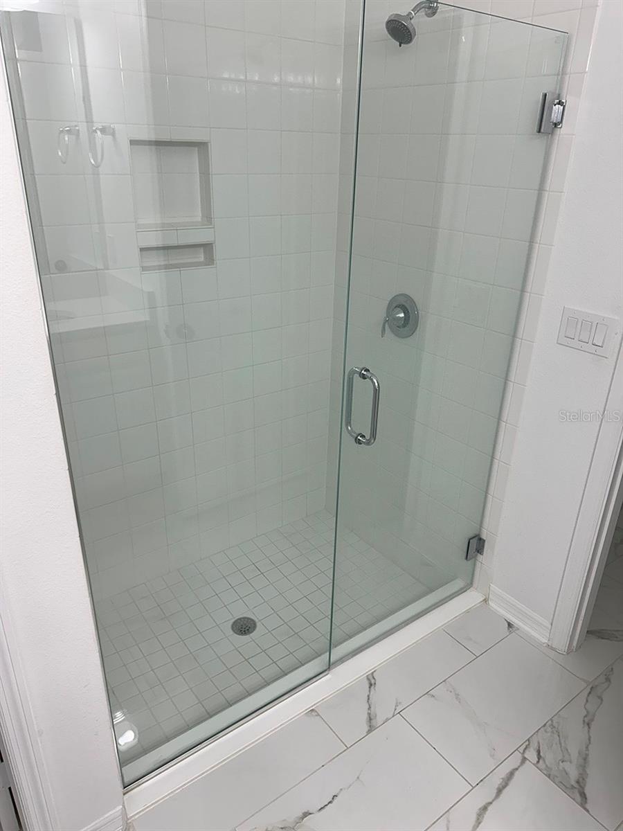 Image 5 of 10 For 8247 Bayliss Court