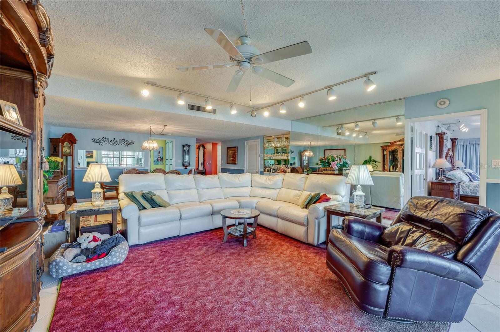 Image 17 of 52 For 731 Marina Point Drive 731