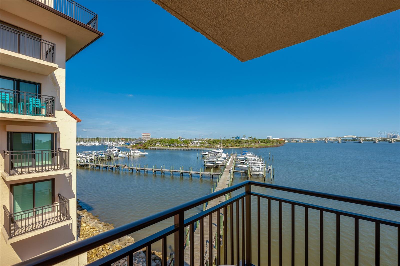 Image 27 of 52 For 731 Marina Point Drive 731