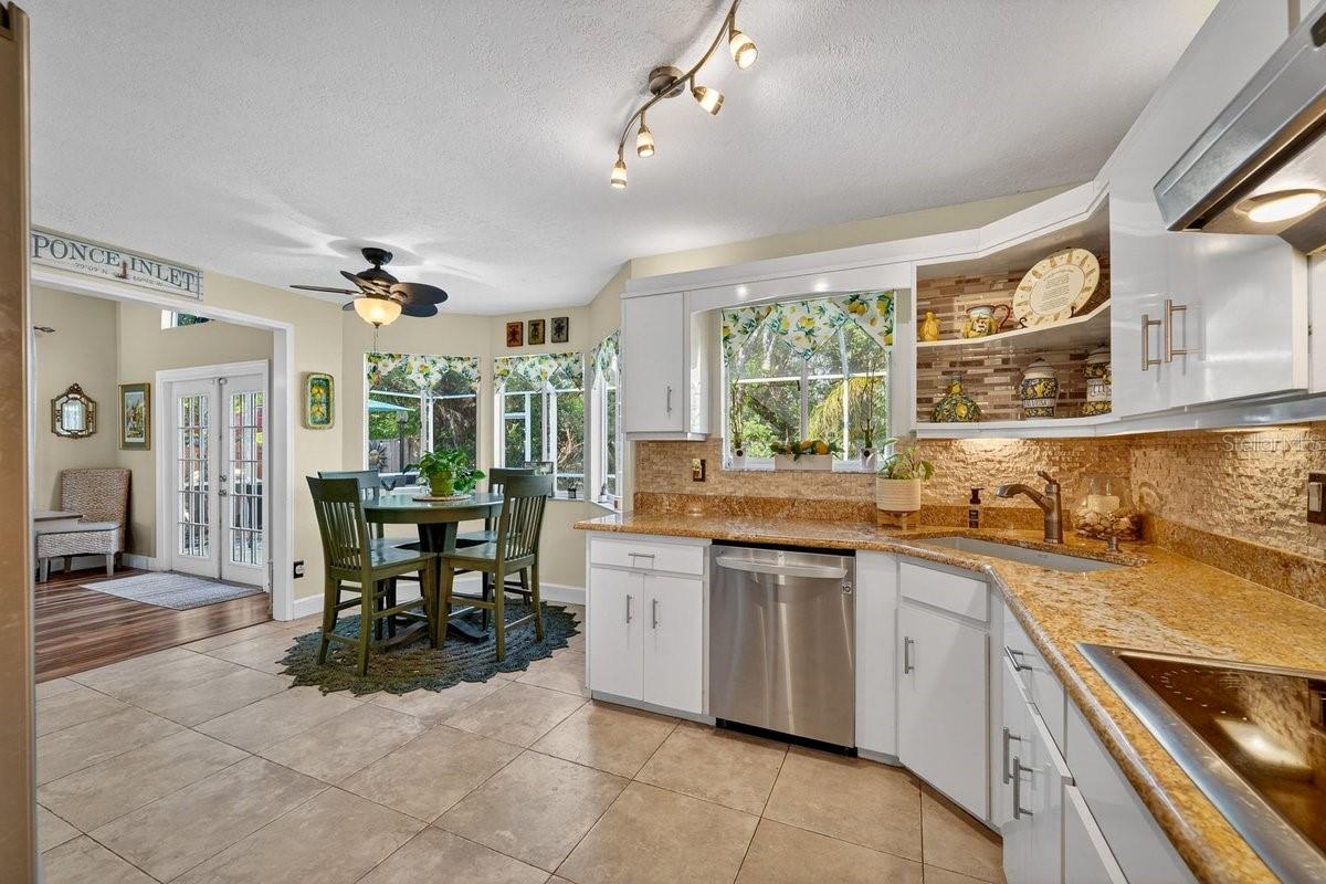 Image 13 of 54 For 4758 Peninsula Drive