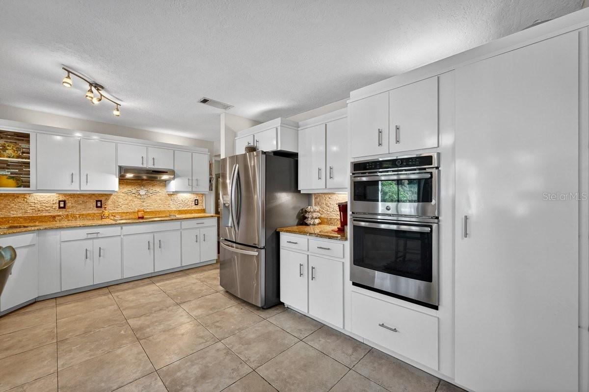 Image 14 of 54 For 4758 Peninsula Drive