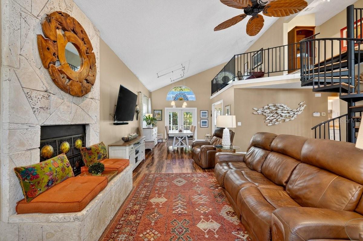 Image 4 of 54 For 4758 Peninsula Drive