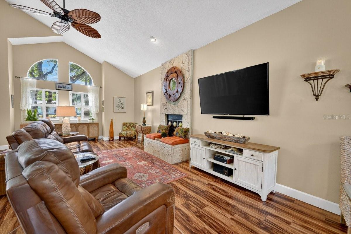 Image 6 of 54 For 4758 Peninsula Drive