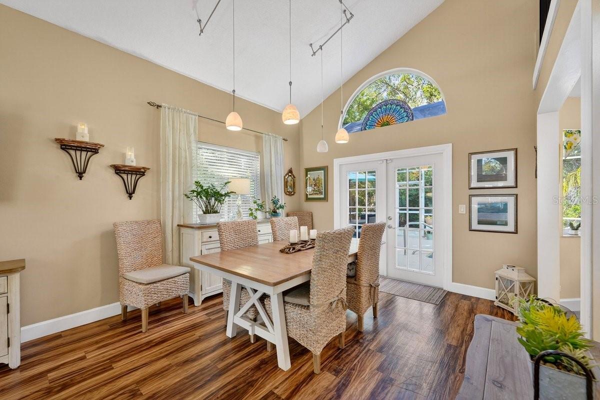 Image 9 of 54 For 4758 Peninsula Drive