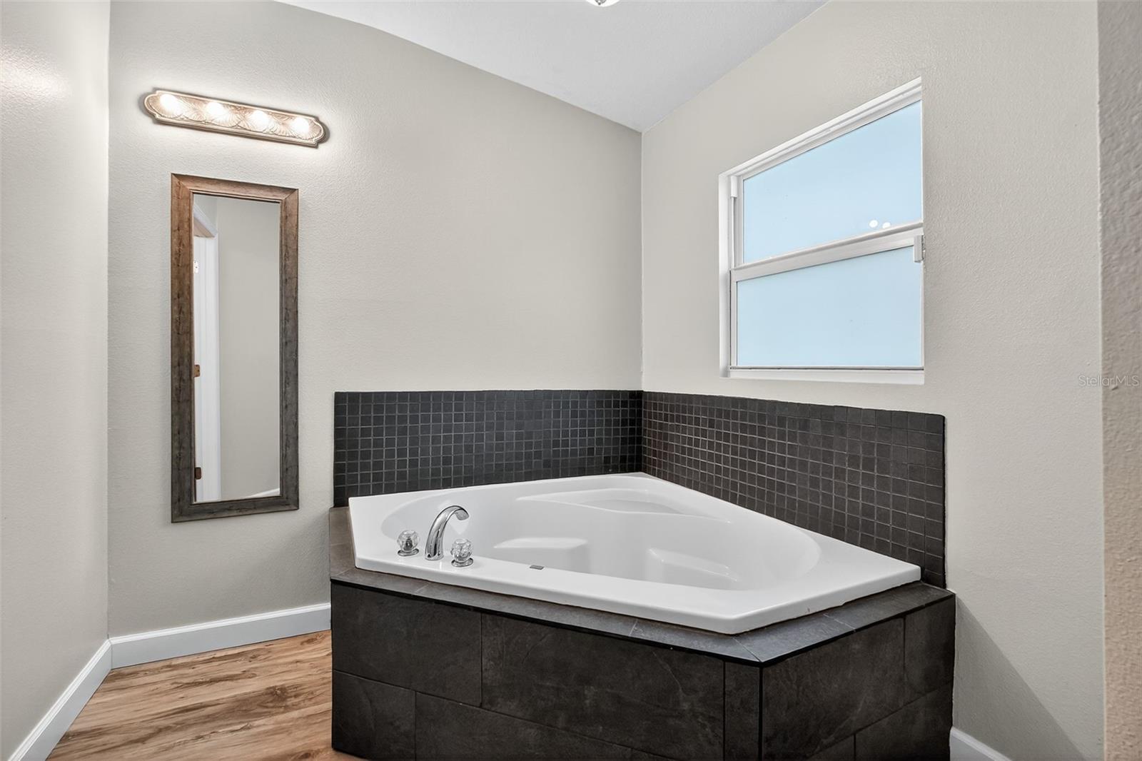 Image 15 of 32 For 1385 11th Avenue