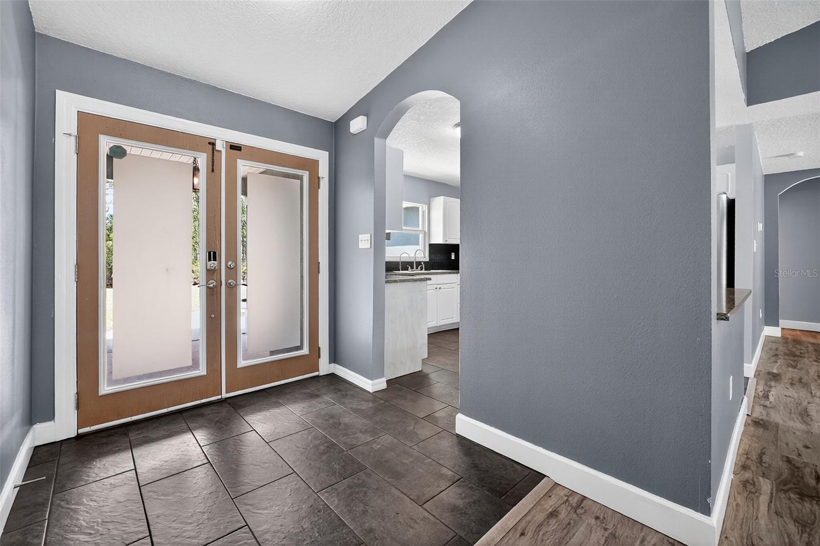 Image 4 of 32 For 1385 11th Avenue