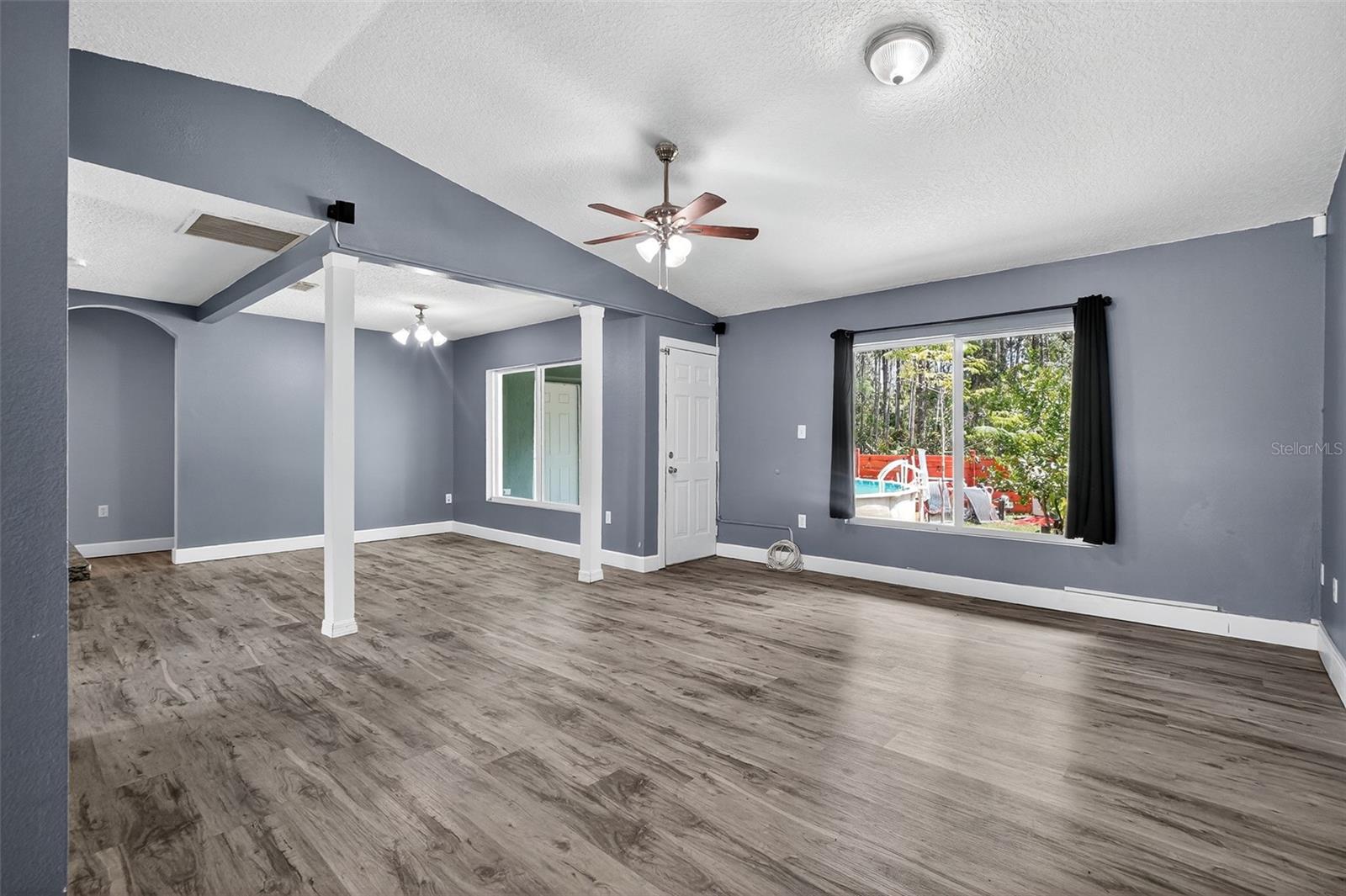 Image 9 of 32 For 1385 11th Avenue