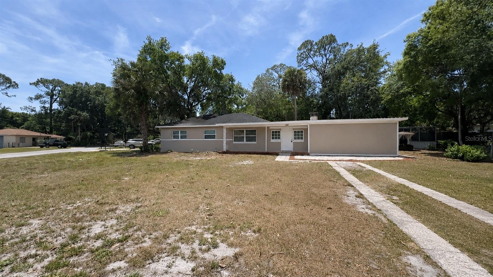 Image 2 of 5 For 2406 Decottes Avenue