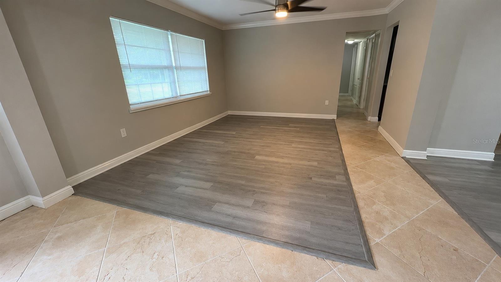 Image 3 of 5 For 2406 Decottes Avenue