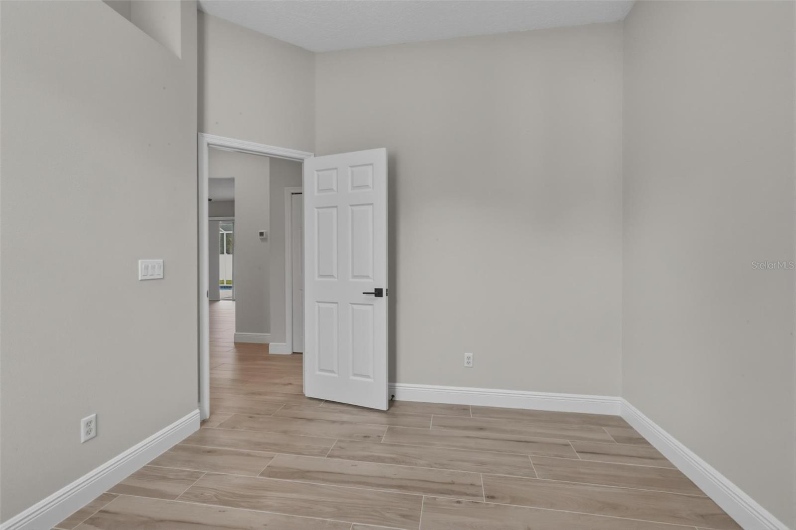 Image 38 of 62 For 304 Still Forest Terrace