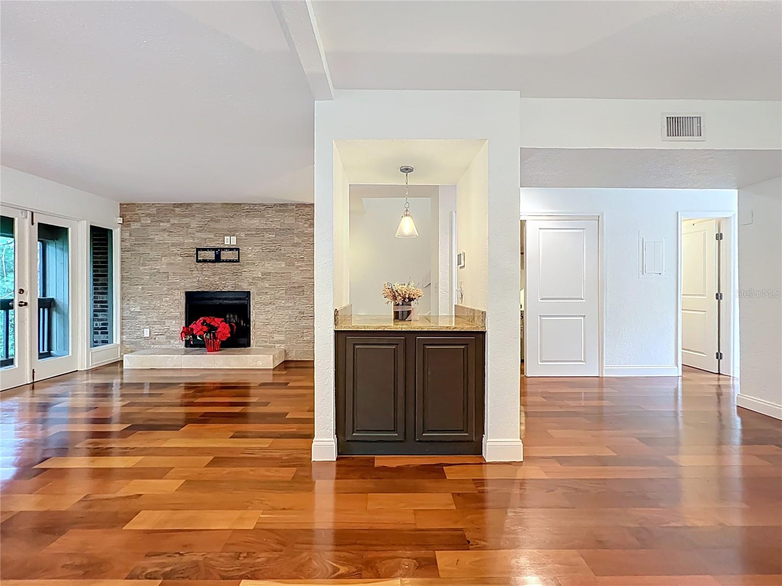 Image 16 of 57 For 542 Osceola Avenue 34