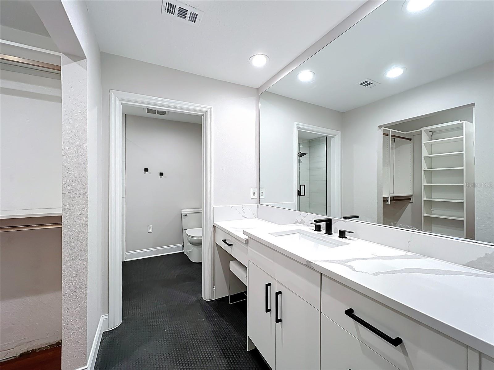 Image 28 of 57 For 542 Osceola Avenue 34