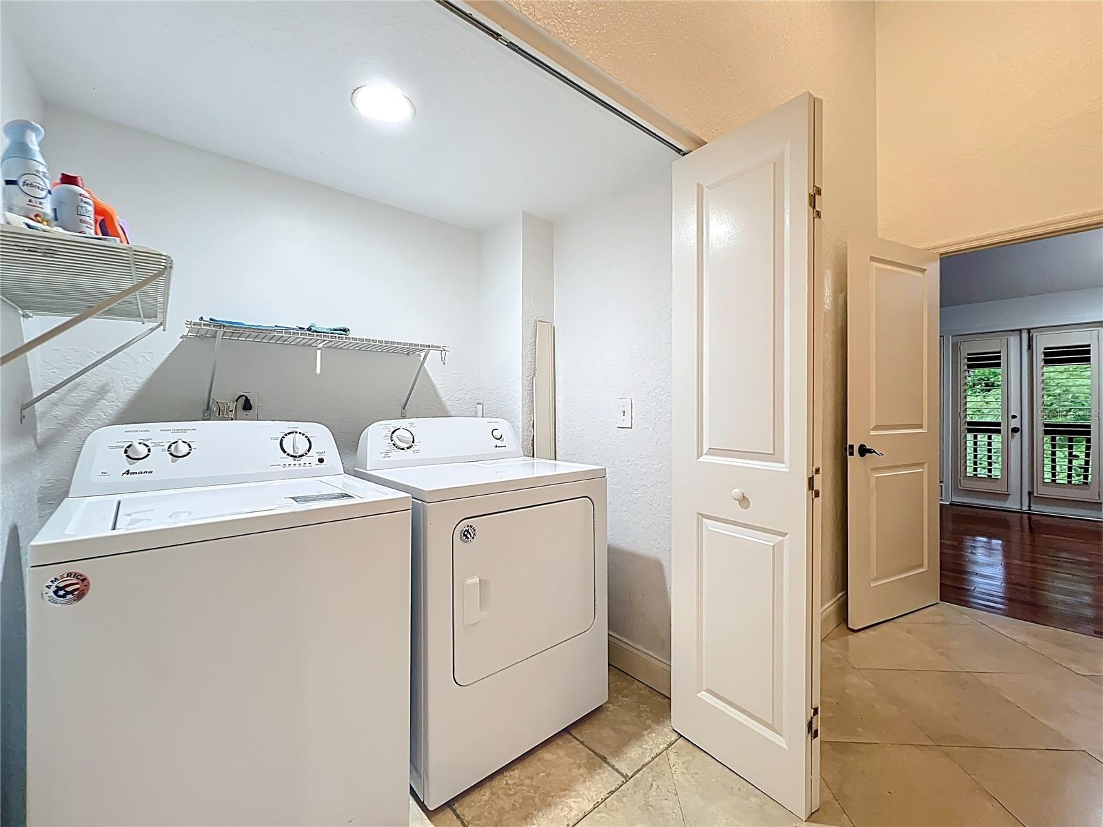 Image 35 of 57 For 542 Osceola Avenue 34