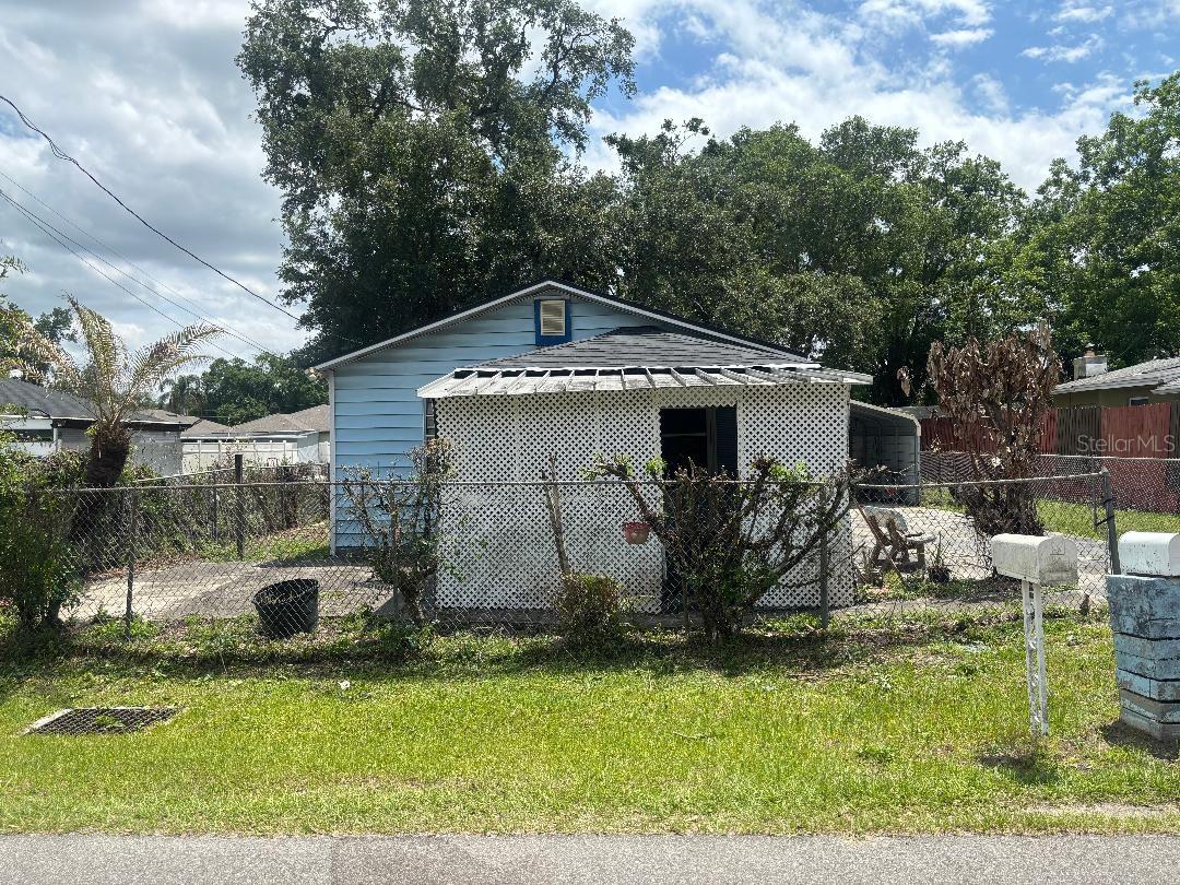 Listing Details for 132 Pine Street, ORLANDO, FL 32824