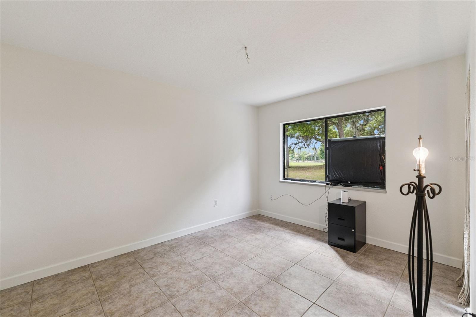 Image 18 of 34 For 1142 Buckles Road