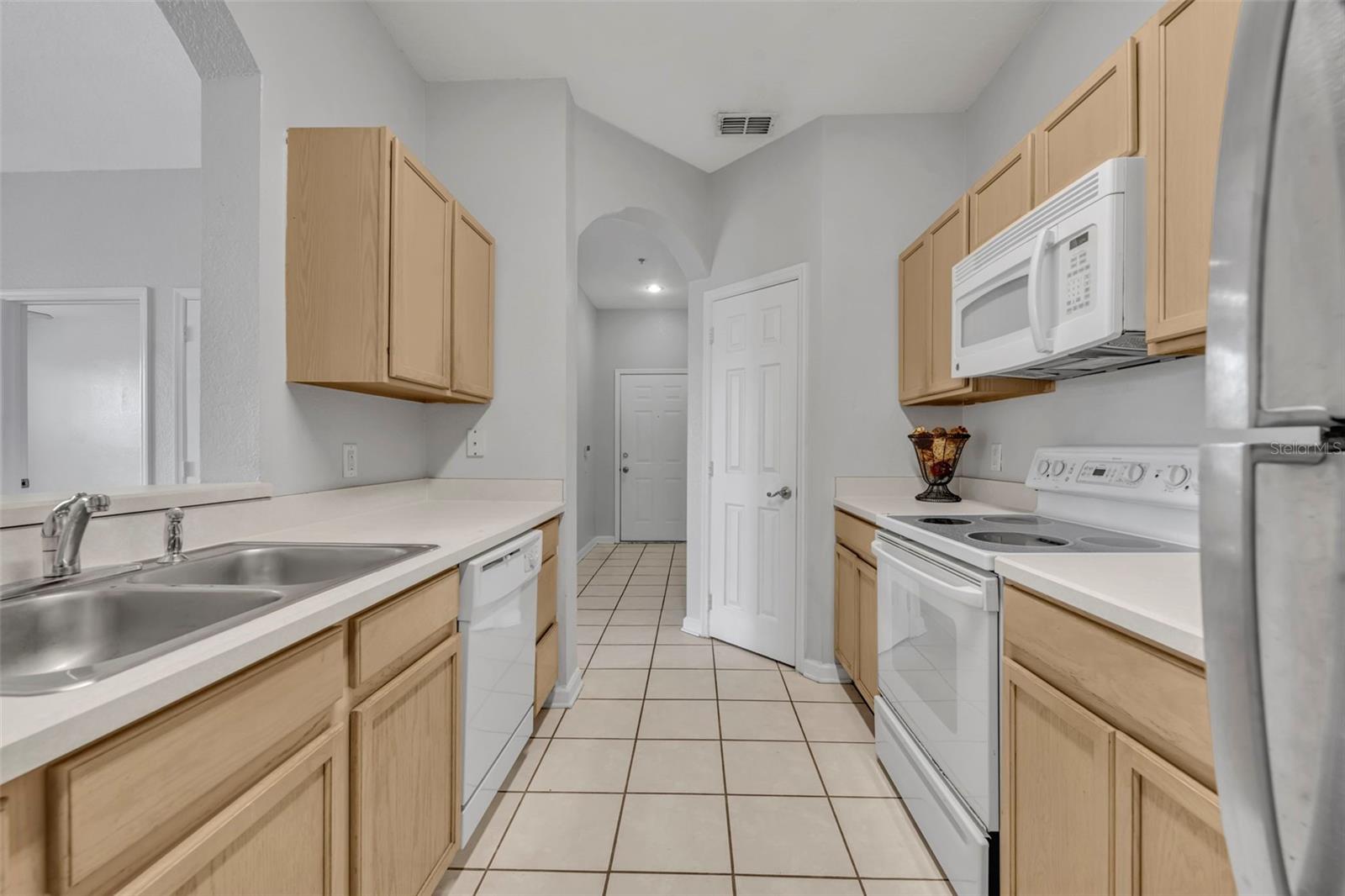 Image 16 of 28 For 582 Brantley Terrace Way 304