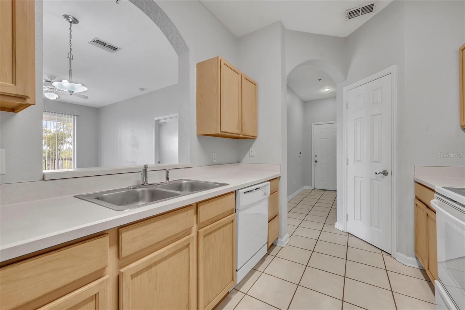 Image 17 of 28 For 582 Brantley Terrace Way 304