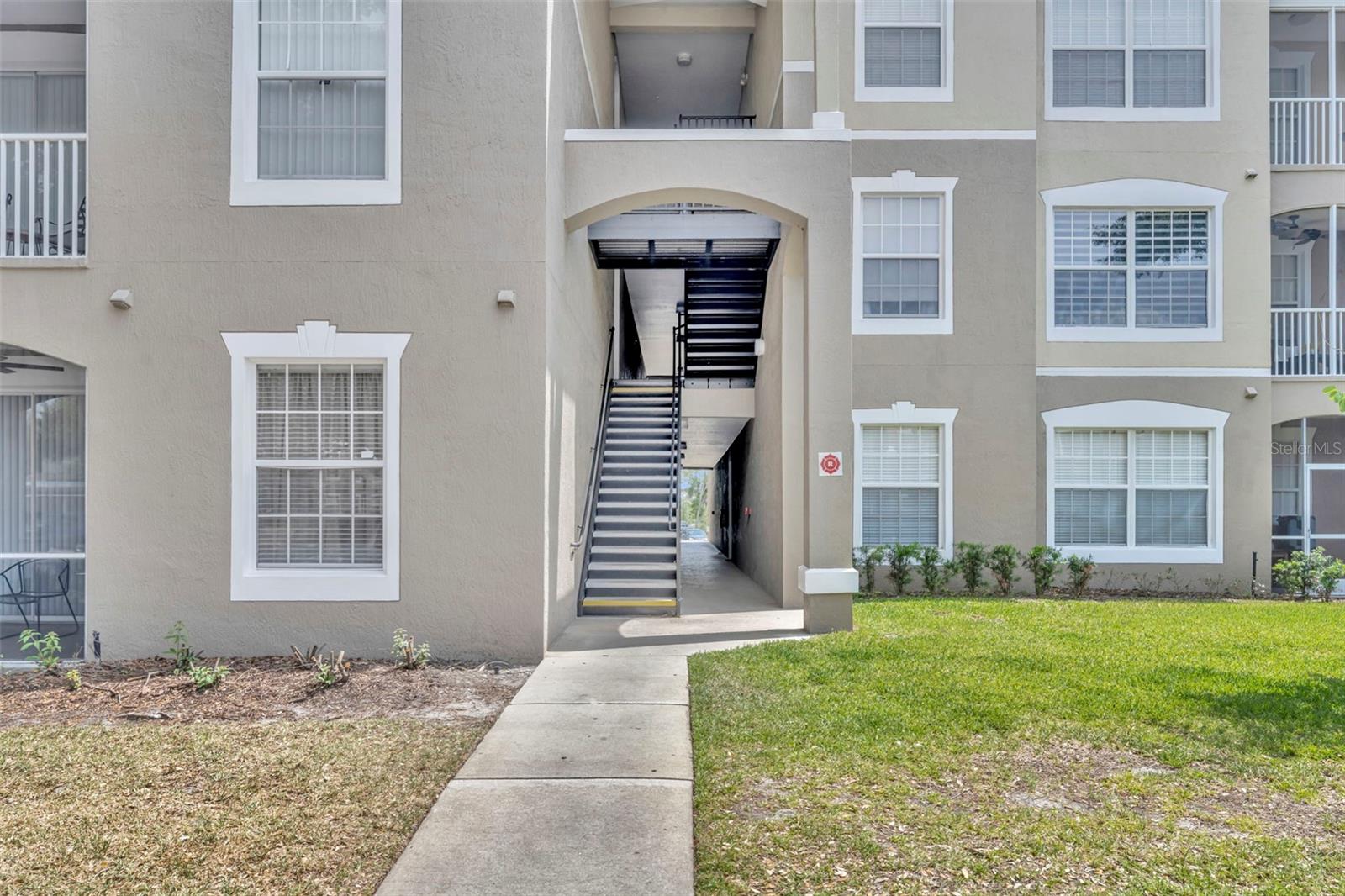 Image 4 of 28 For 582 Brantley Terrace Way 304