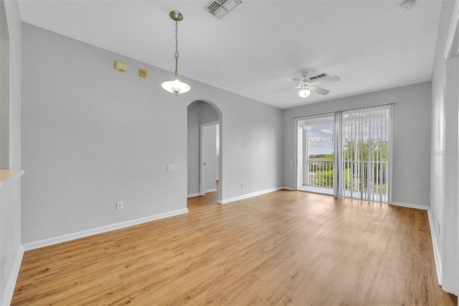 Image 7 of 28 For 582 Brantley Terrace Way 304