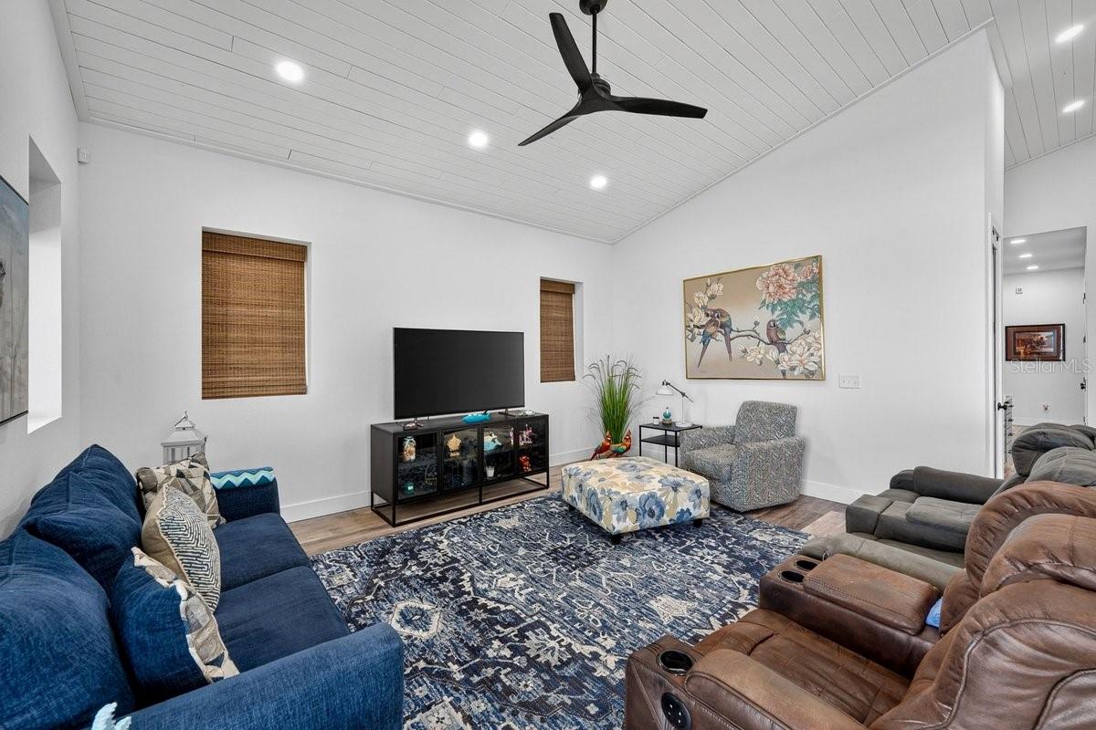 Image 22 of 58 For 2112 Ocean Shore Boulevard