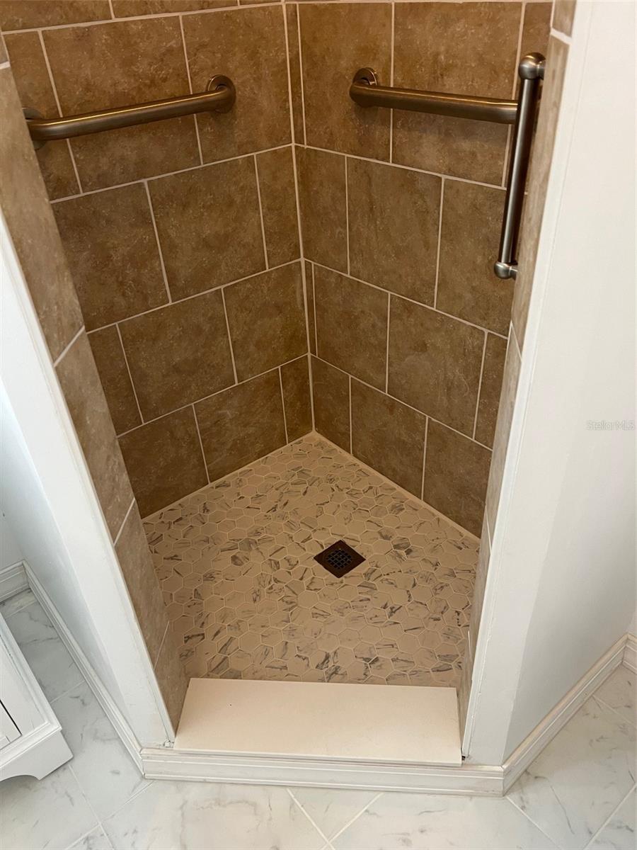 Image 18 of 27 For 1795 Harrison Street 215