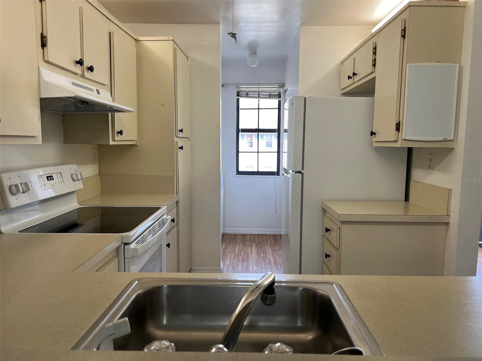 Image 5 of 27 For 1795 Harrison Street 215