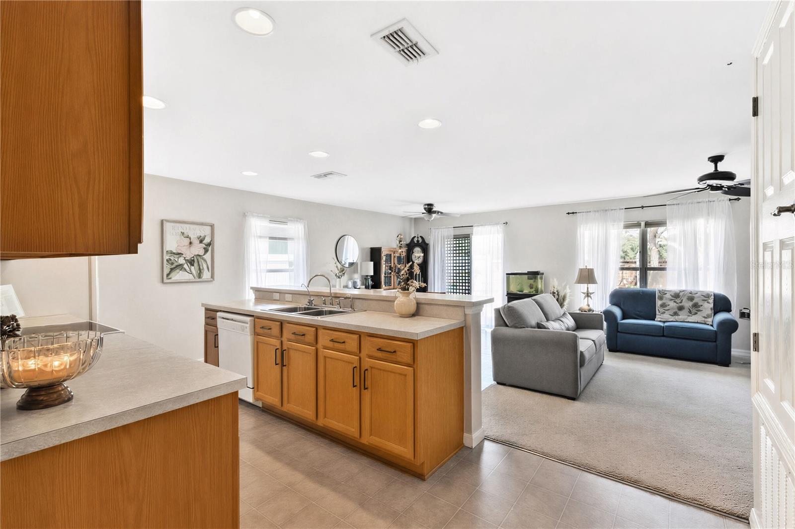 Image 6 of 42 For 4629 Caverns Drive