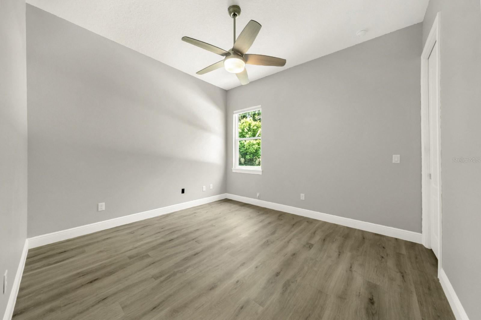 Image 68 of 99 For 4040 Grand Avenue