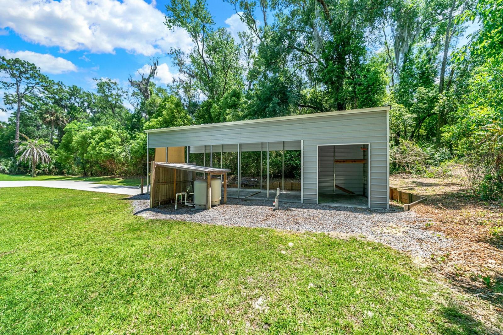 Image 88 of 99 For 4040 Grand Avenue