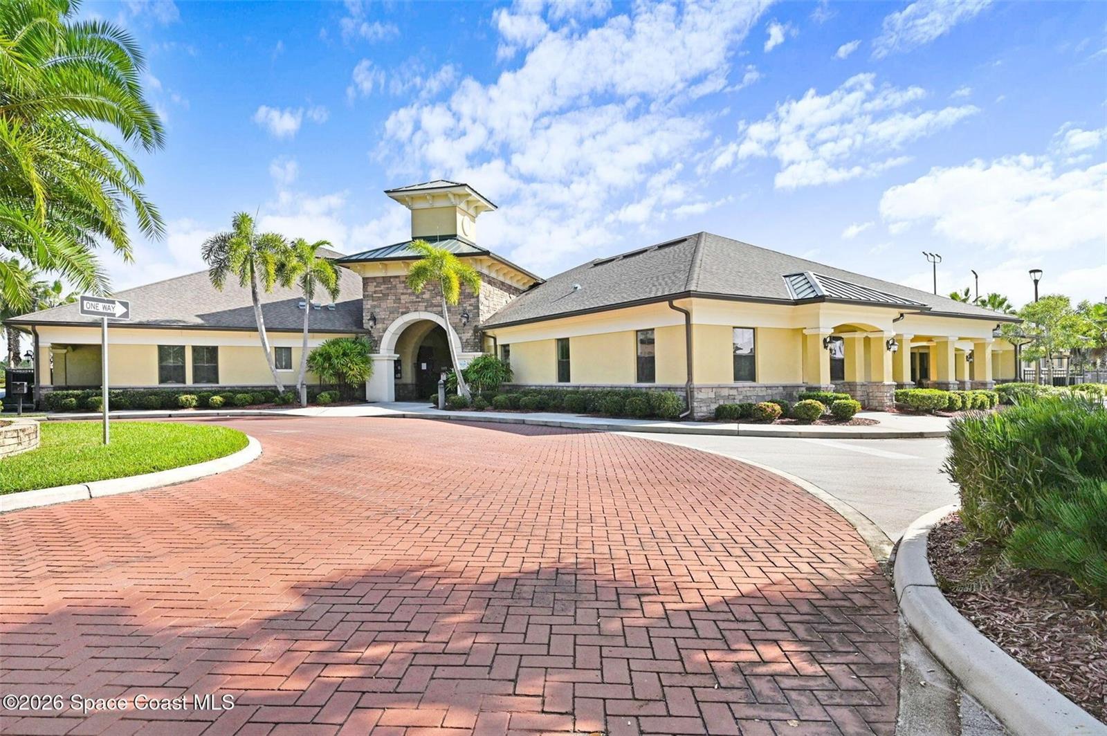 Image 38 of 46 For 340 Wiregrass Avenue