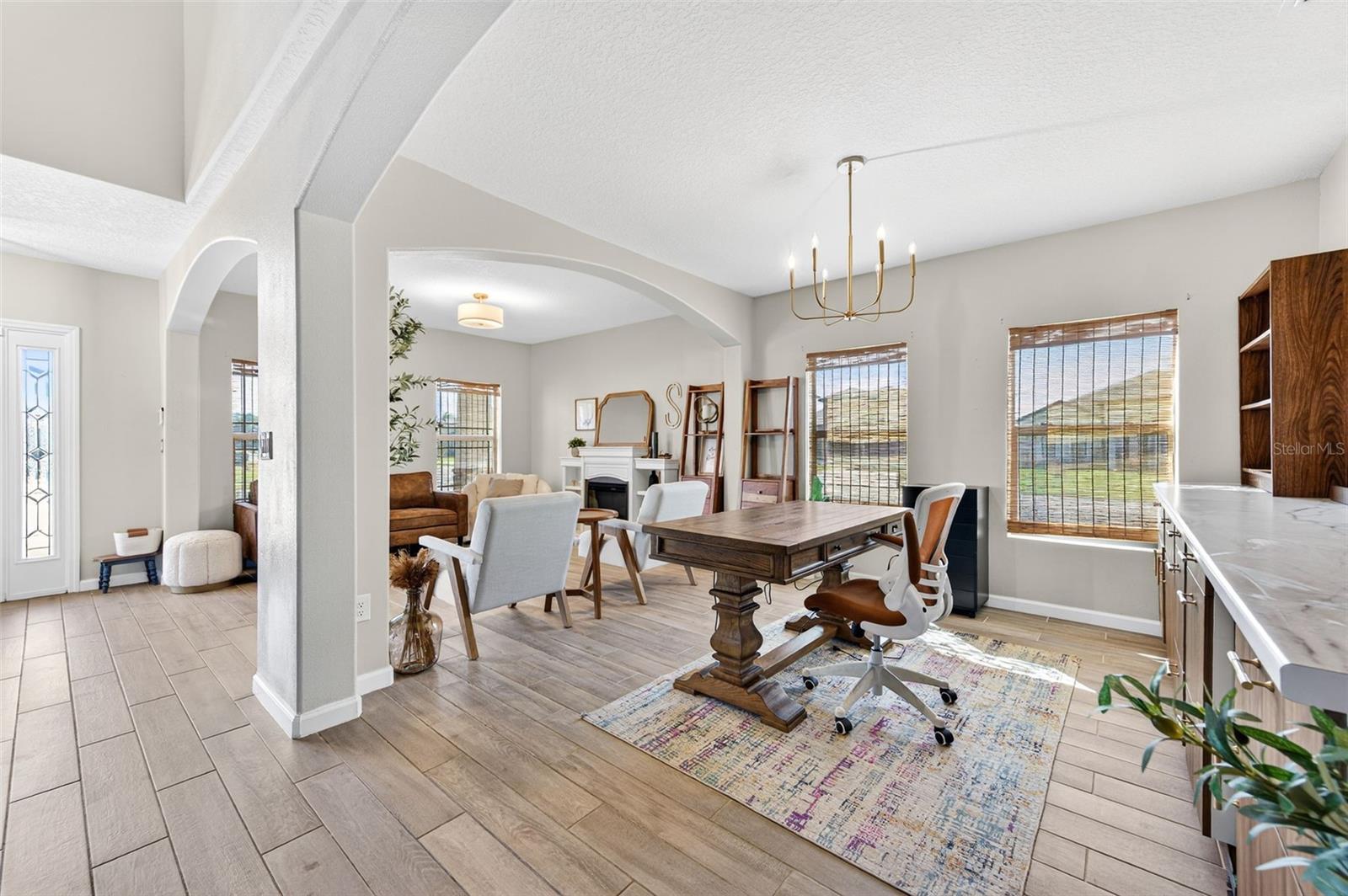 Image 9 of 46 For 340 Wiregrass Avenue