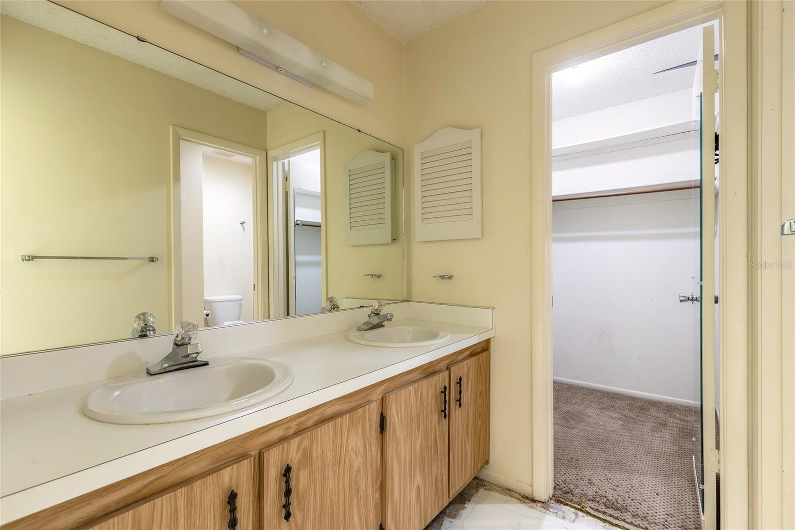 Image 10 of 20 For 135 Club House Boulevard 135