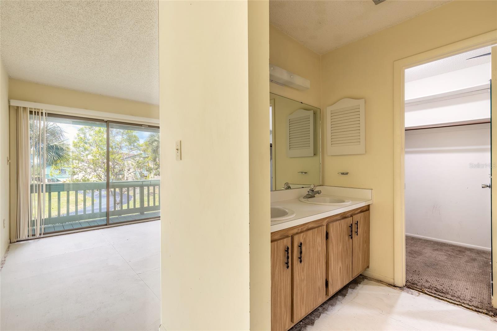 Image 9 of 20 For 135 Club House Boulevard 135