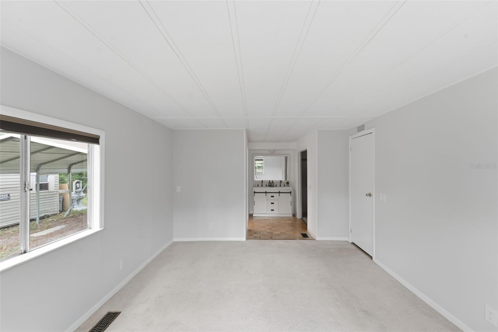 Image 20 of 40 For 4128 Woodland Circle