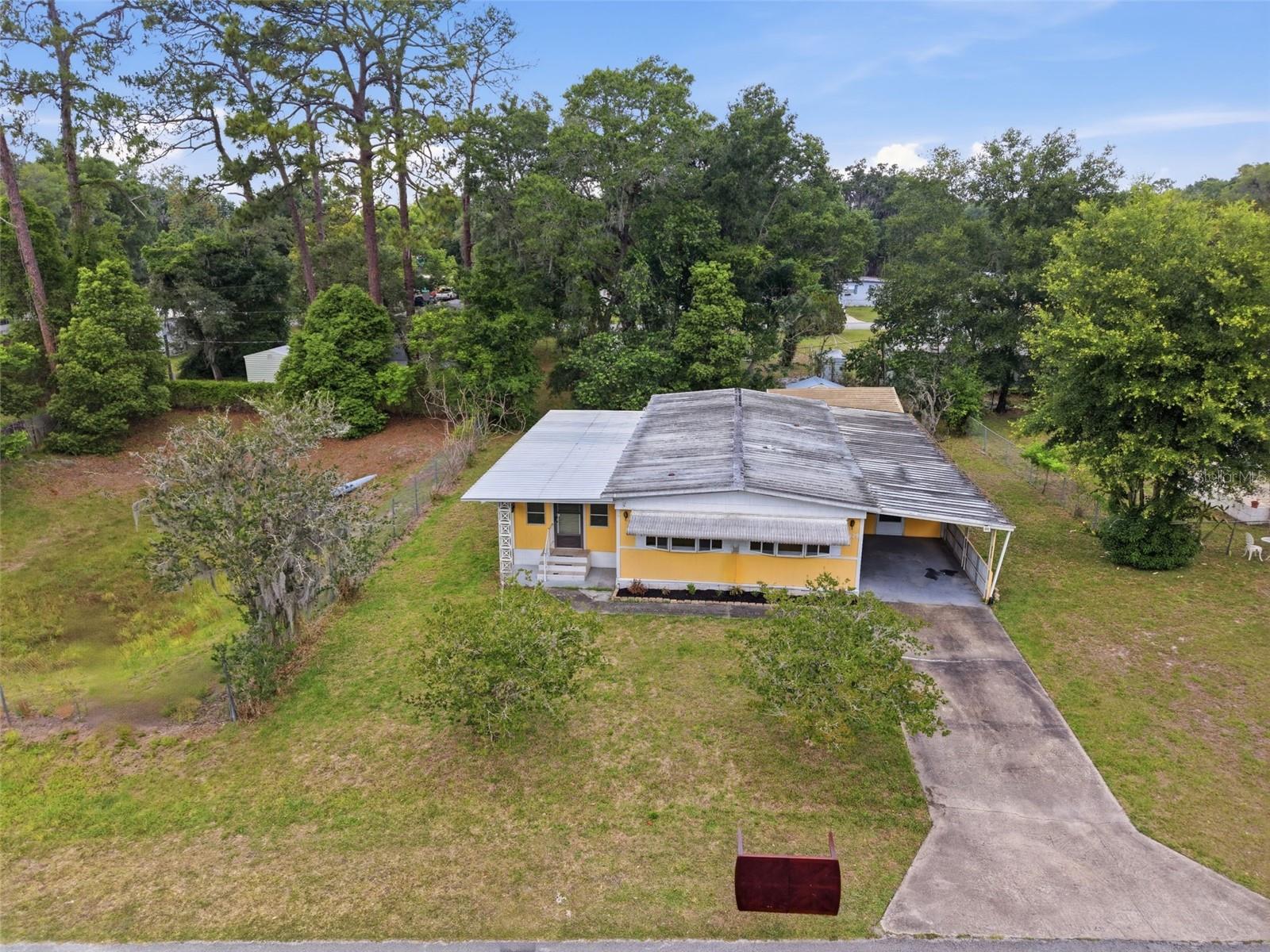 Image 26 of 40 For 4128 Woodland Circle