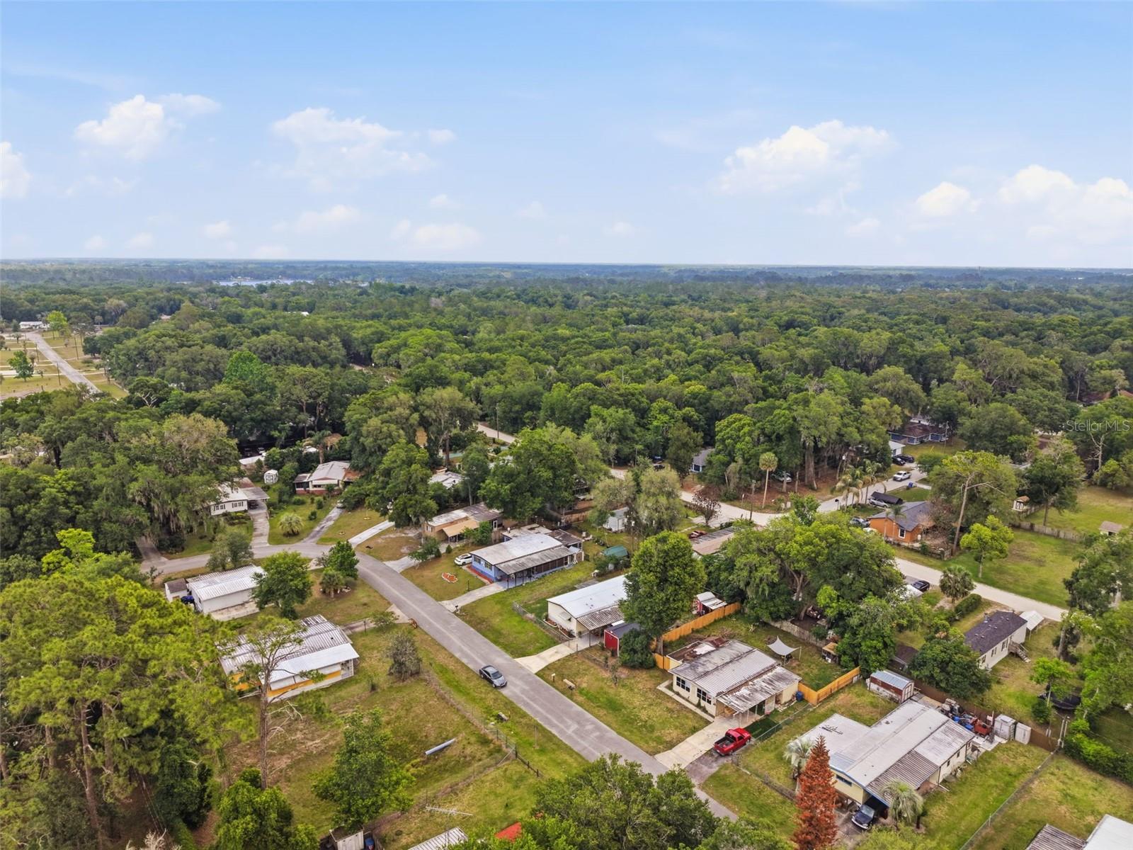 Image 32 of 40 For 4128 Woodland Circle