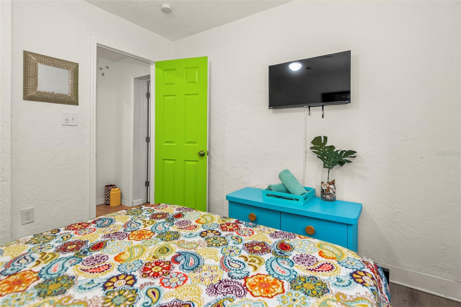 Image 30 of 47 For 5125 Isabelle Avenue
