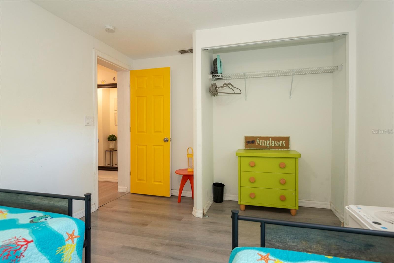 Image 33 of 47 For 5125 Isabelle Avenue