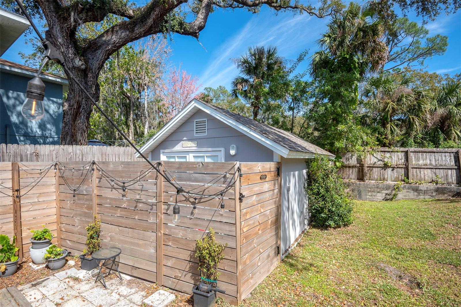 Image 39 of 47 For 5125 Isabelle Avenue