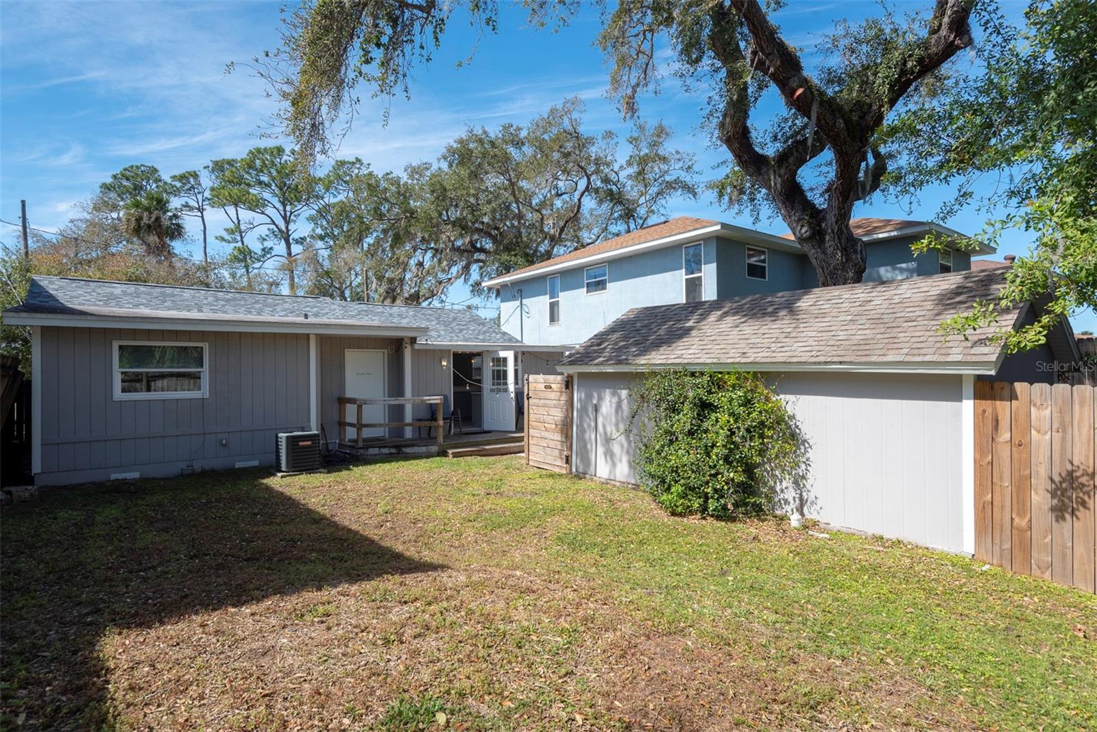 Image 42 of 47 For 5125 Isabelle Avenue
