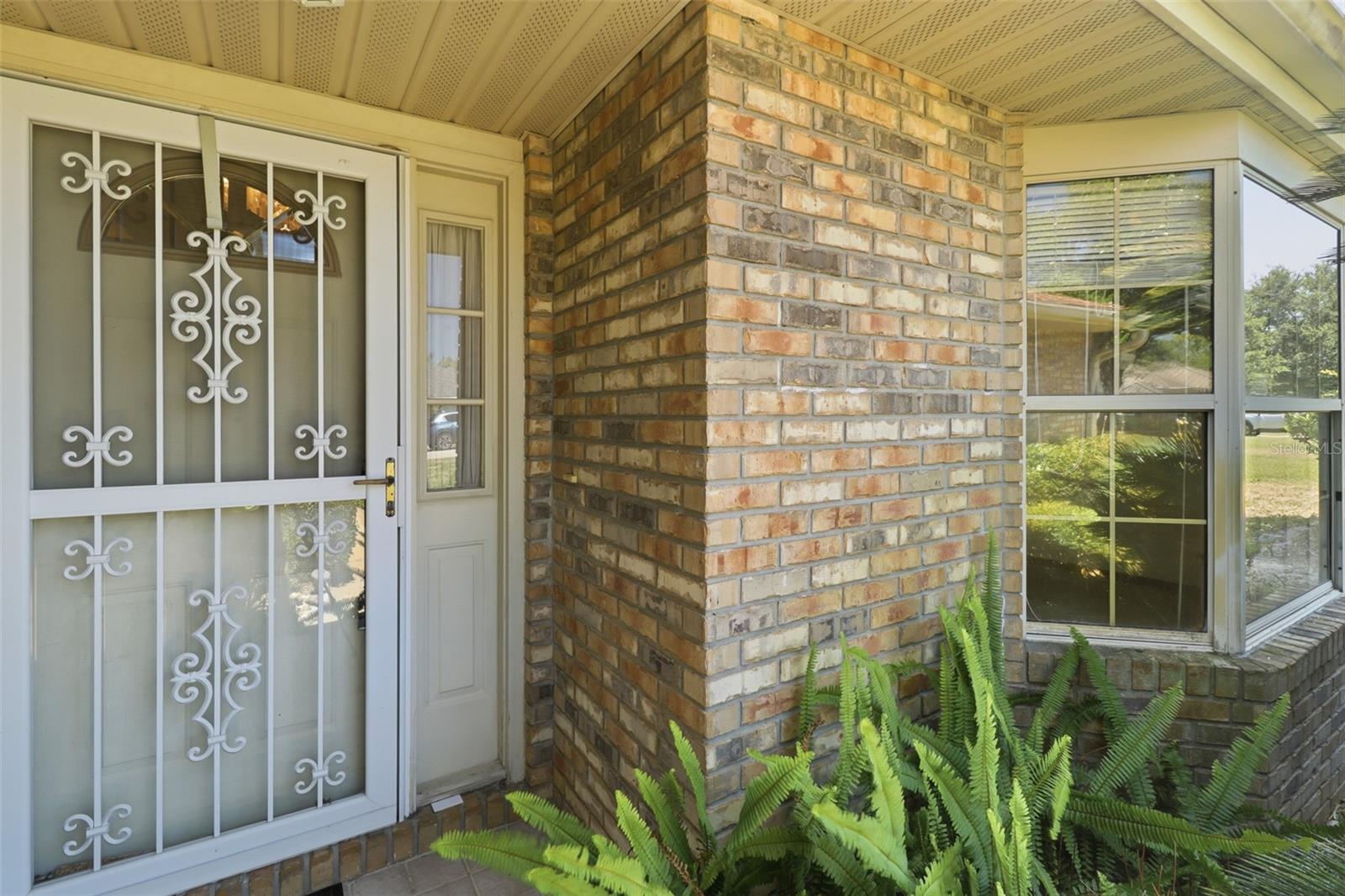 Image 30 of 45 For 417 Glen Abbey Lane