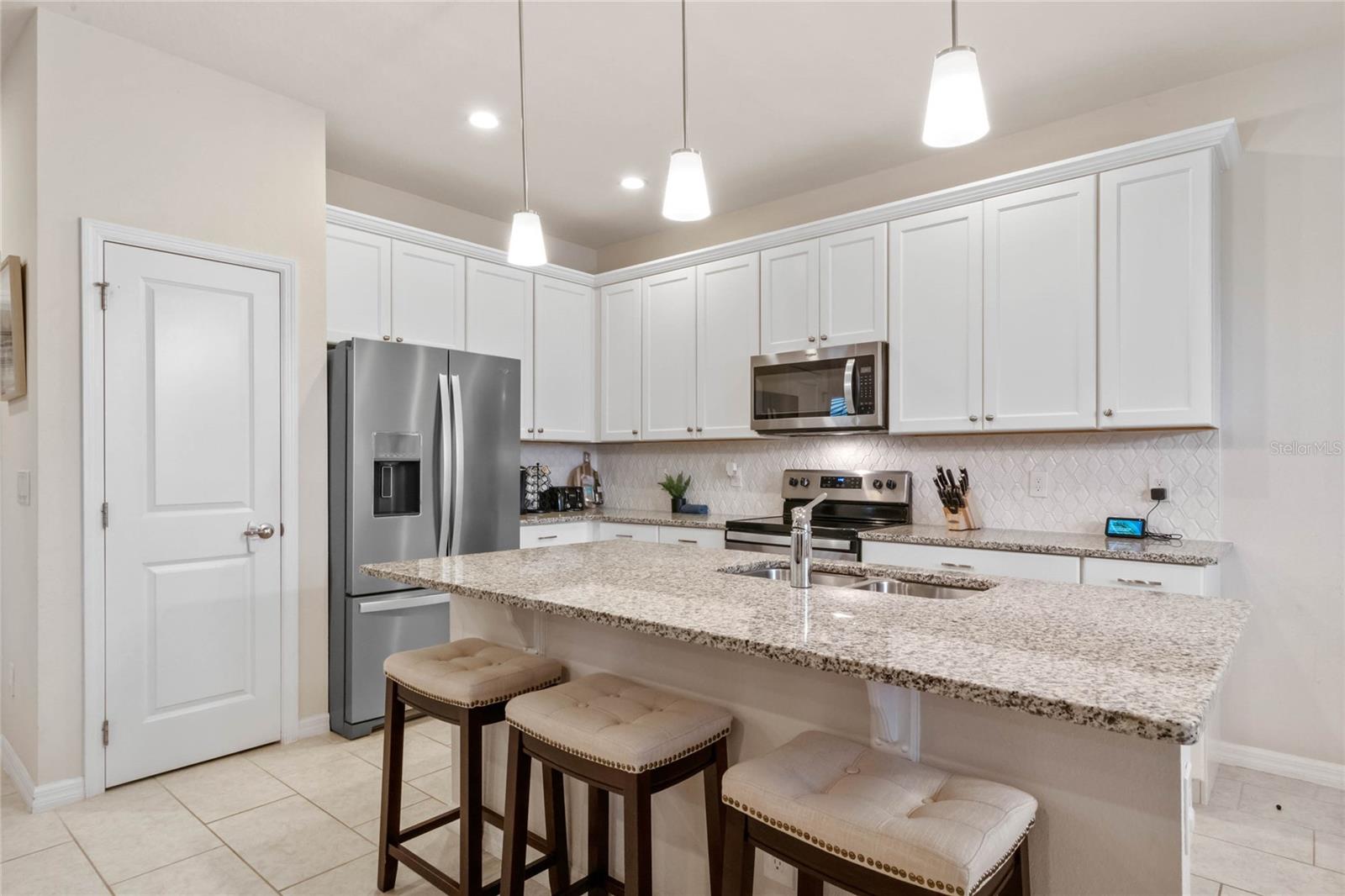 Image 13 of 21 For 3835 Corona Court