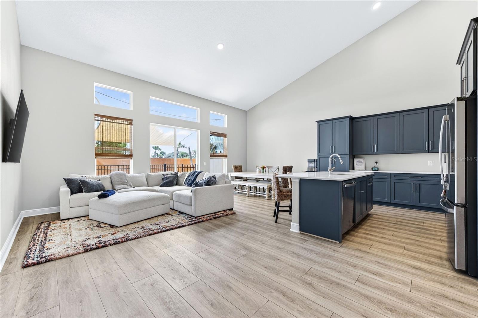 Image 12 of 76 For 73 Montecito Drive