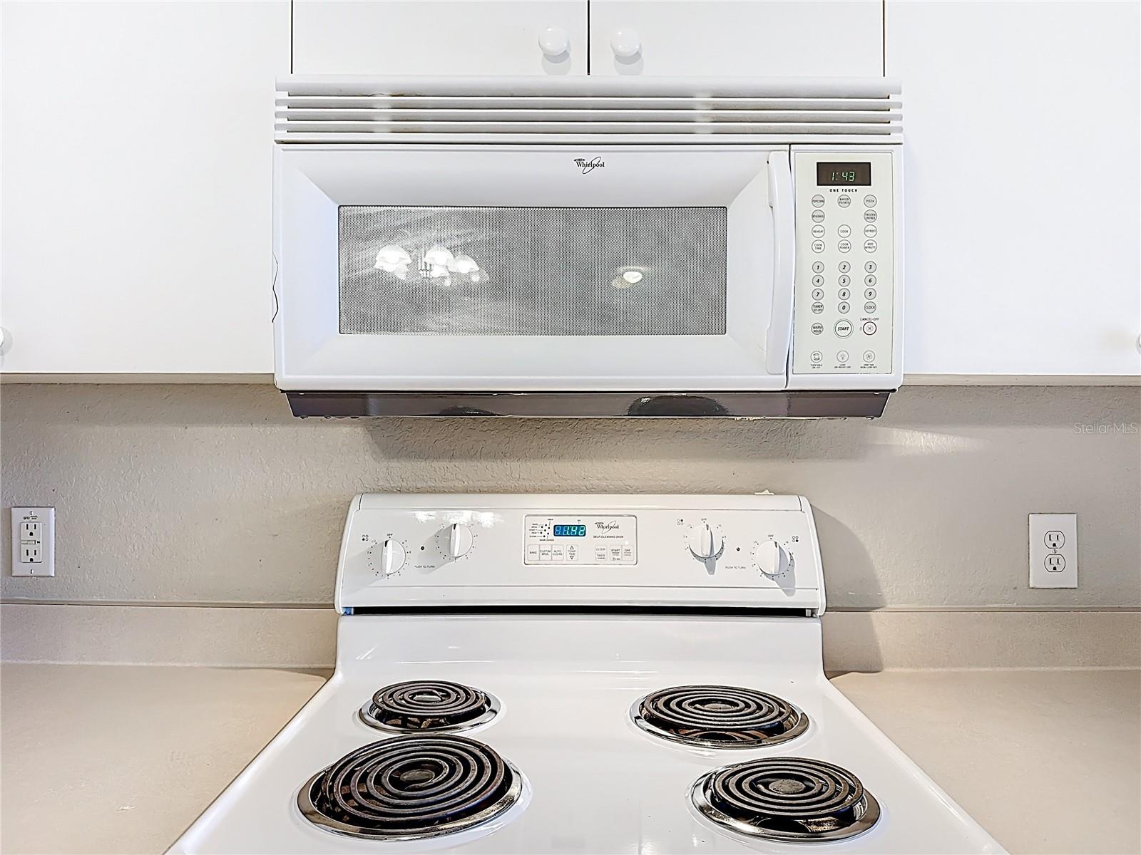Image 17 of 61 For 3593 Conroy Road 433