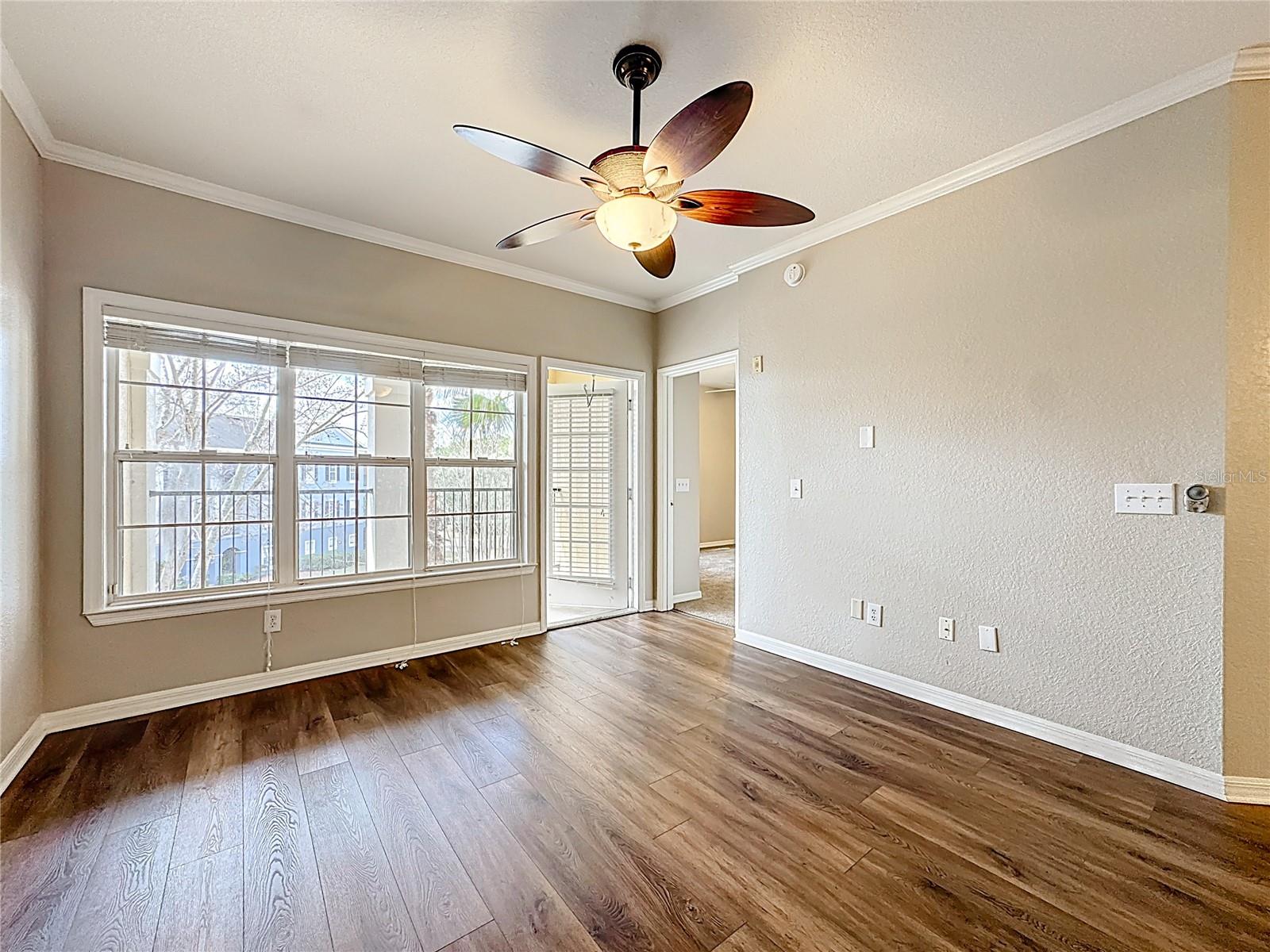 Image 3 of 61 For 3593 Conroy Road 433