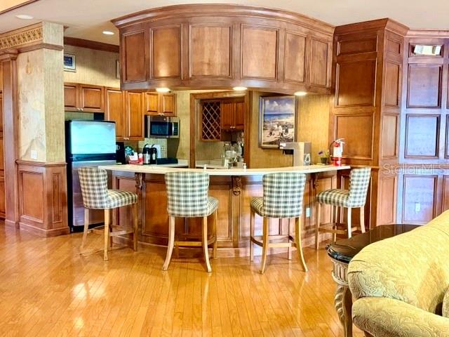 Image 41 of 61 For 3593 Conroy Road 433