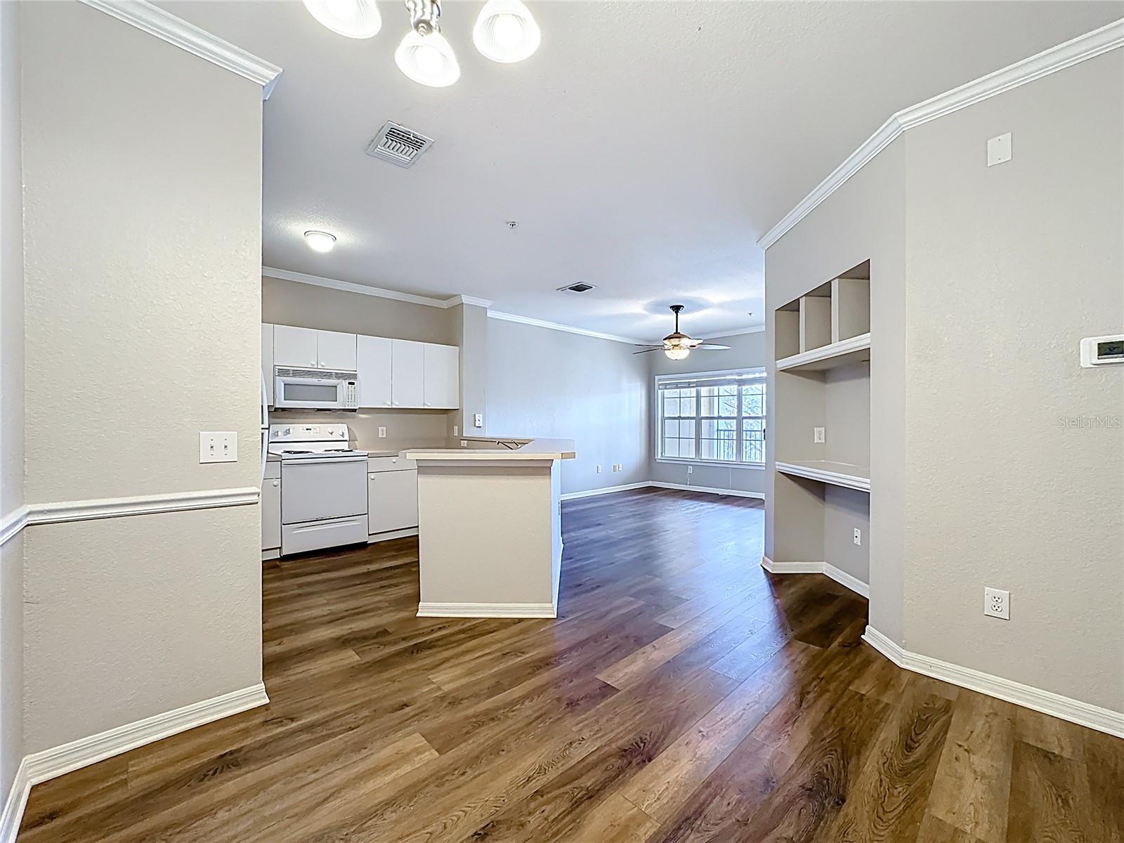 Image 5 of 61 For 3593 Conroy Road 433
